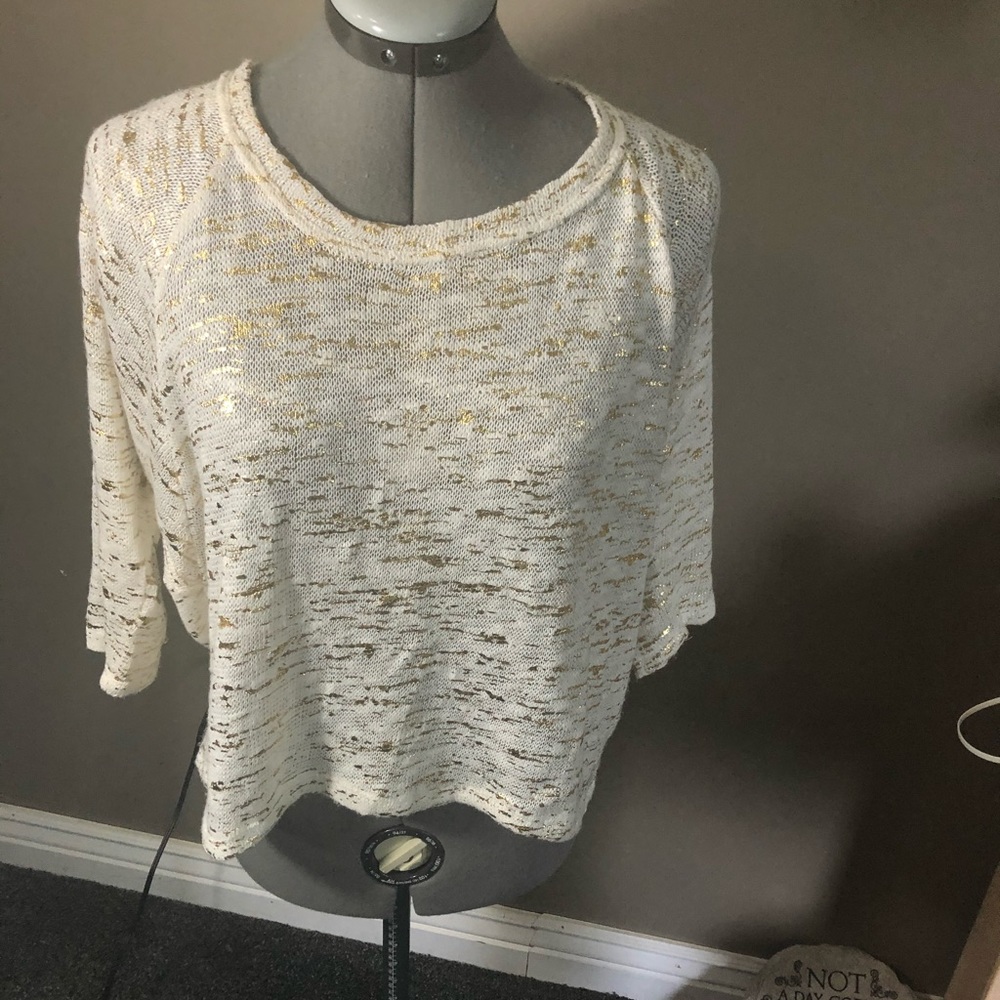 Half sleeve shirt